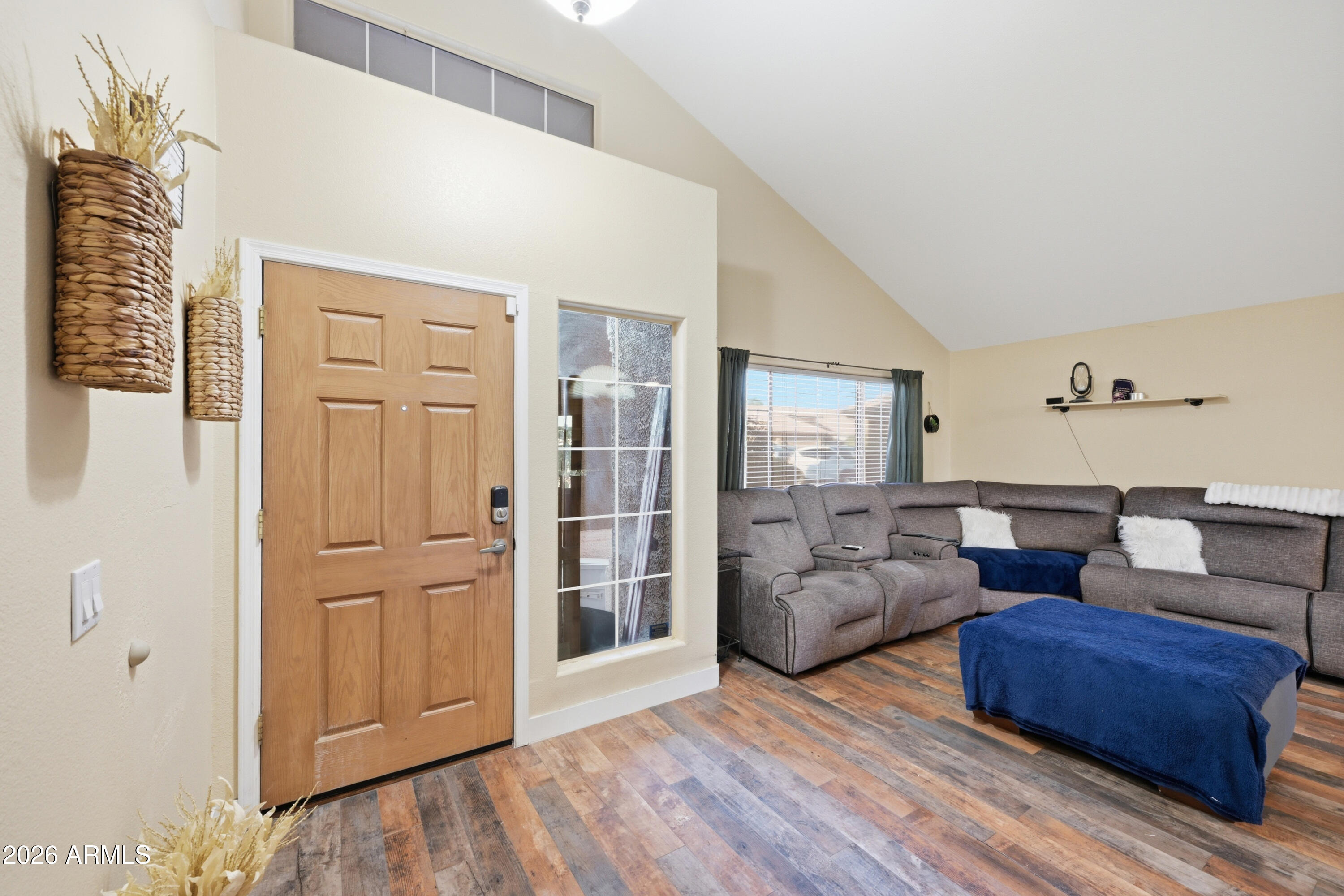 7231 E FAIRVIEW Avenue