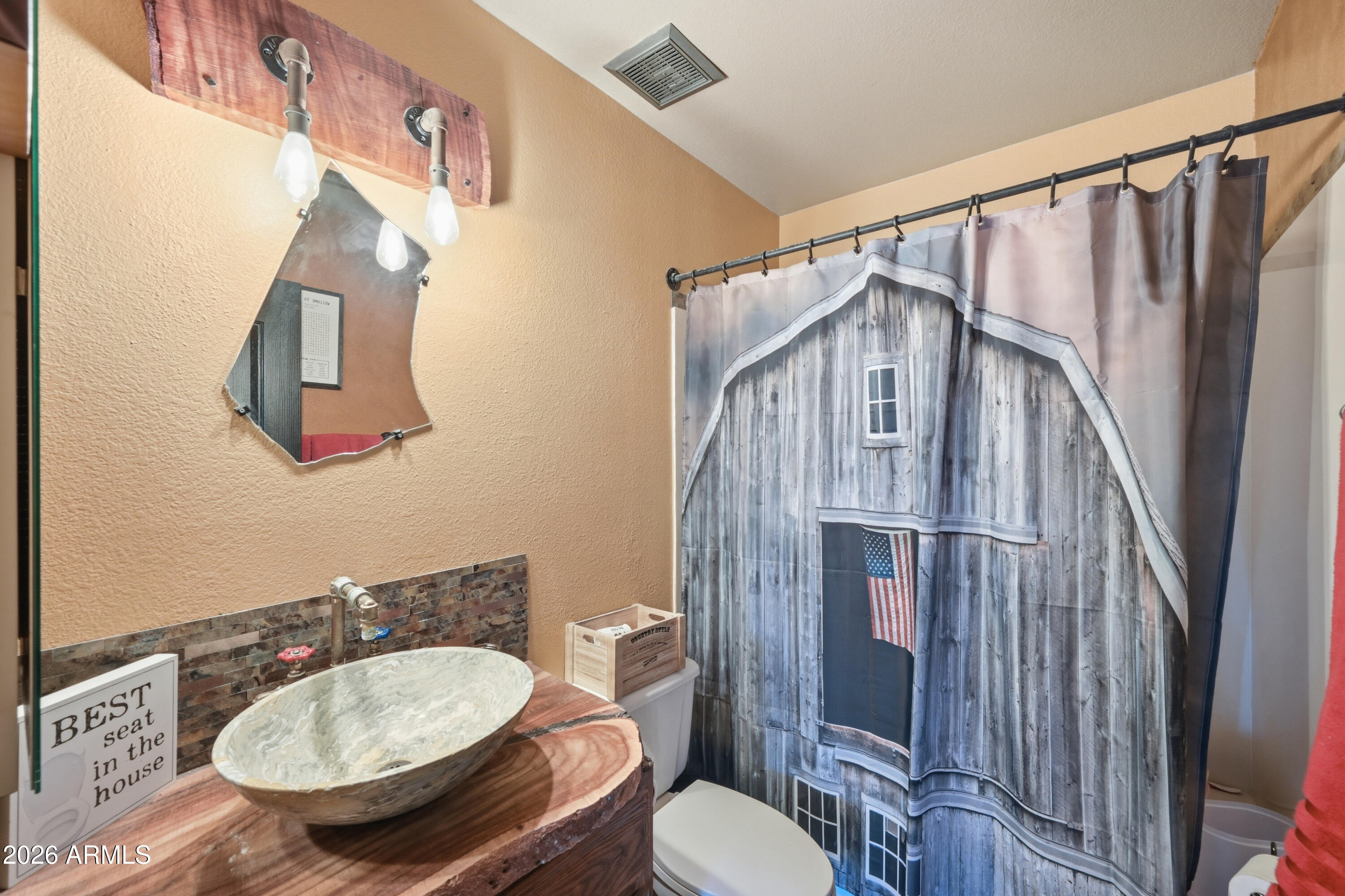 7231 E FAIRVIEW Avenue