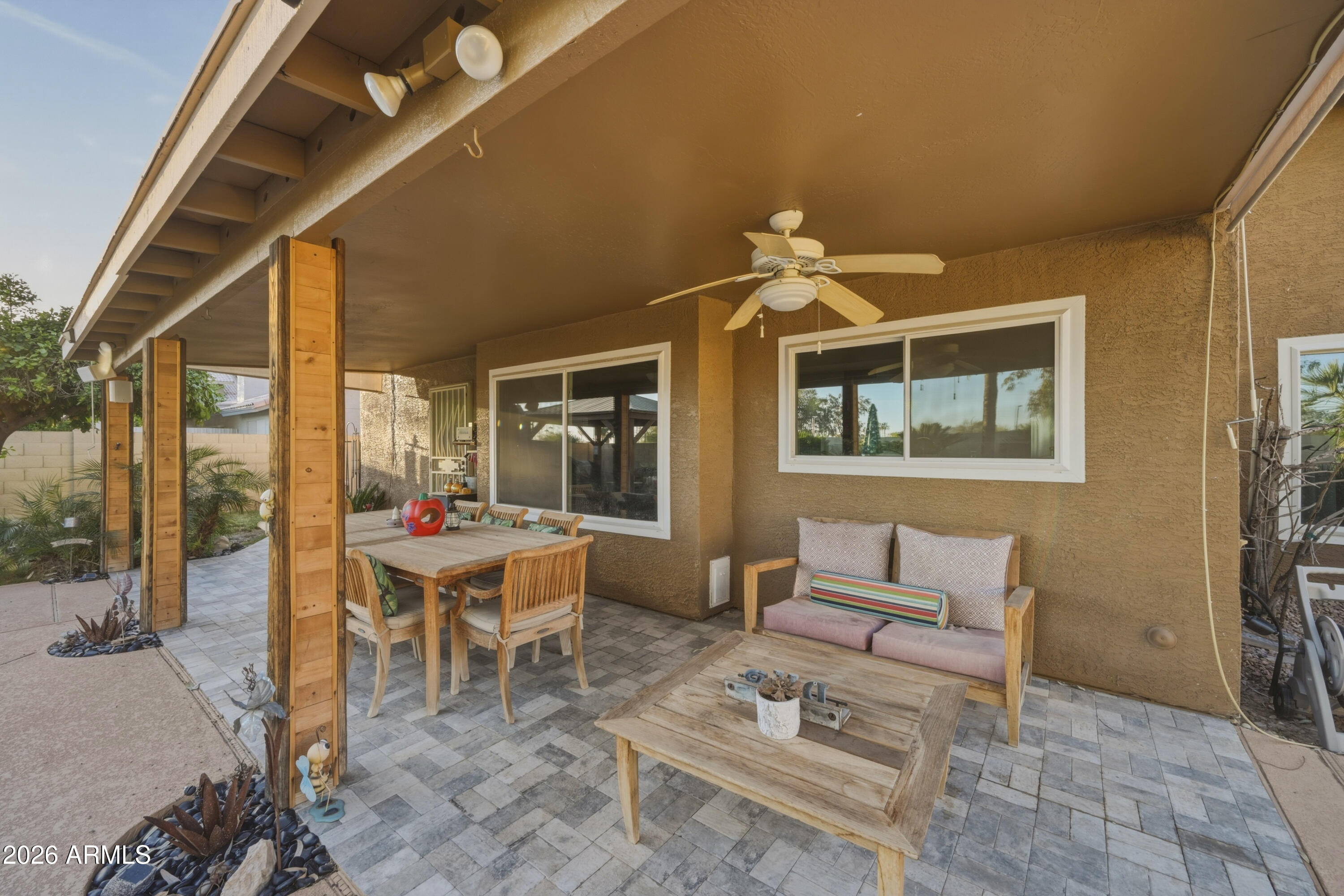 7231 E FAIRVIEW Avenue