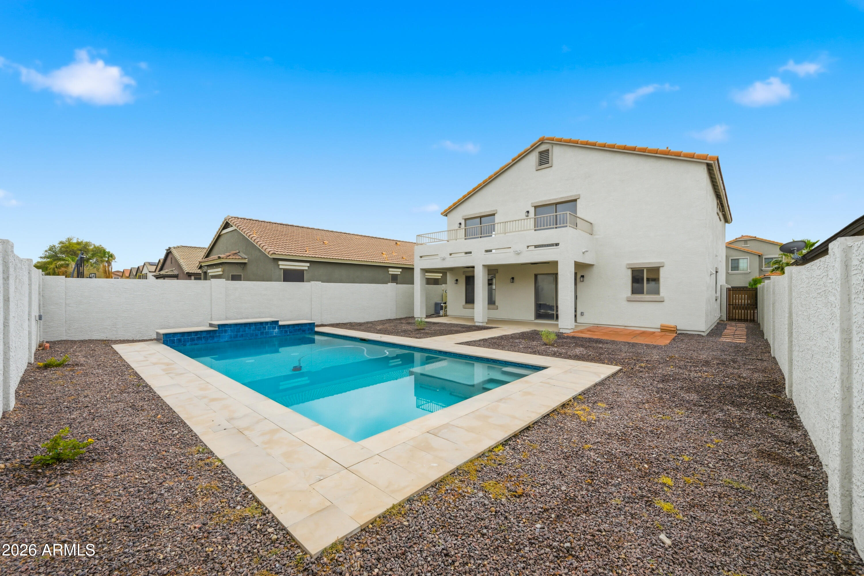 396 E MADDISON Street