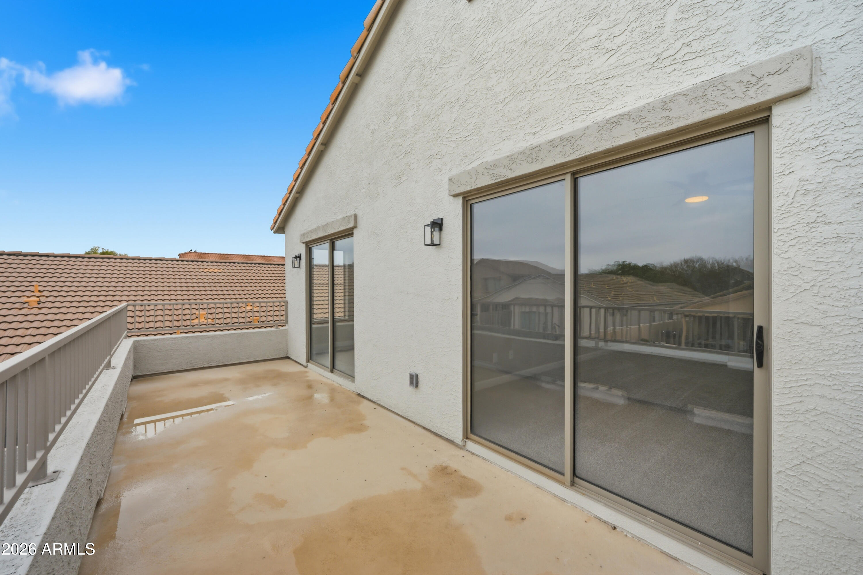 396 E MADDISON Street