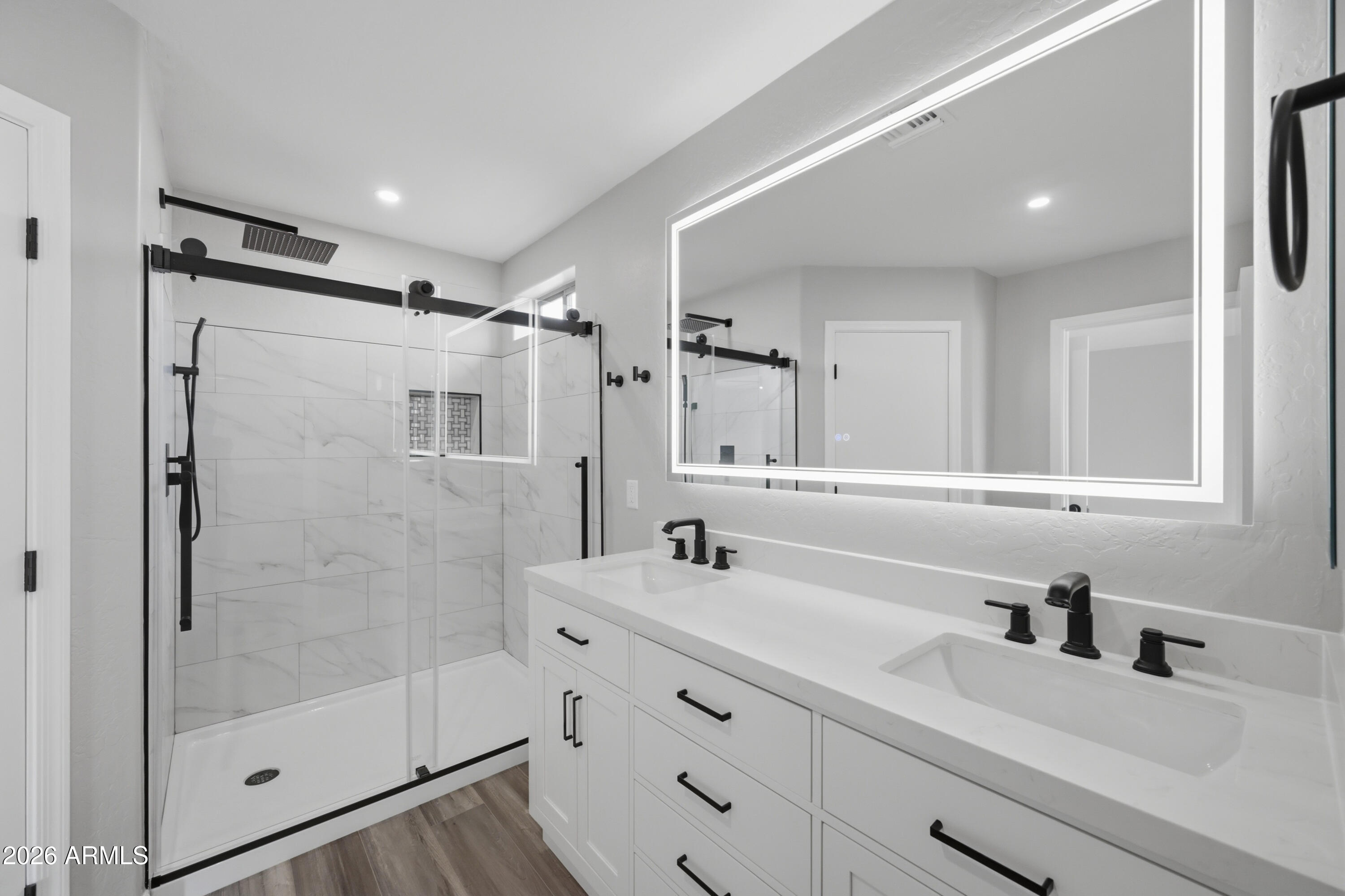 396 E MADDISON Street