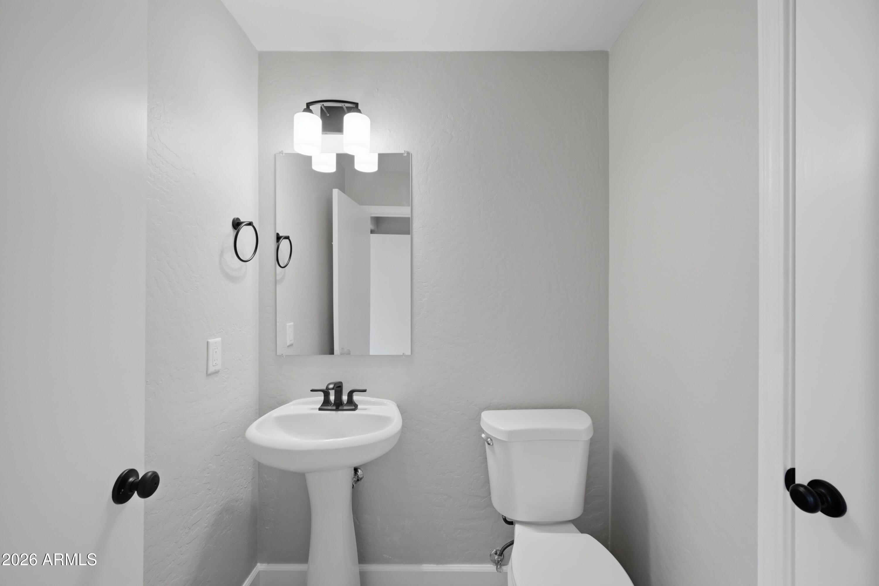 396 E MADDISON Street