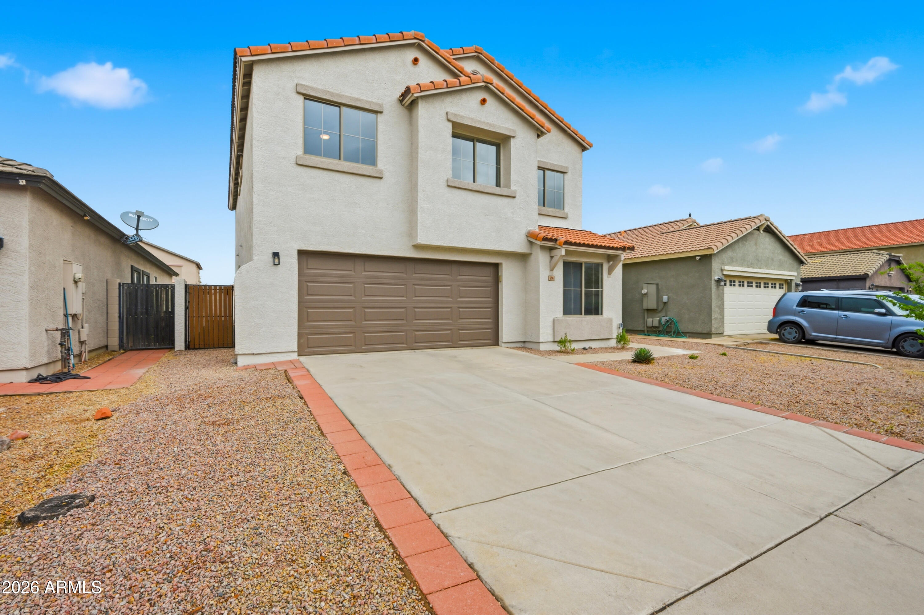 396 E MADDISON Street