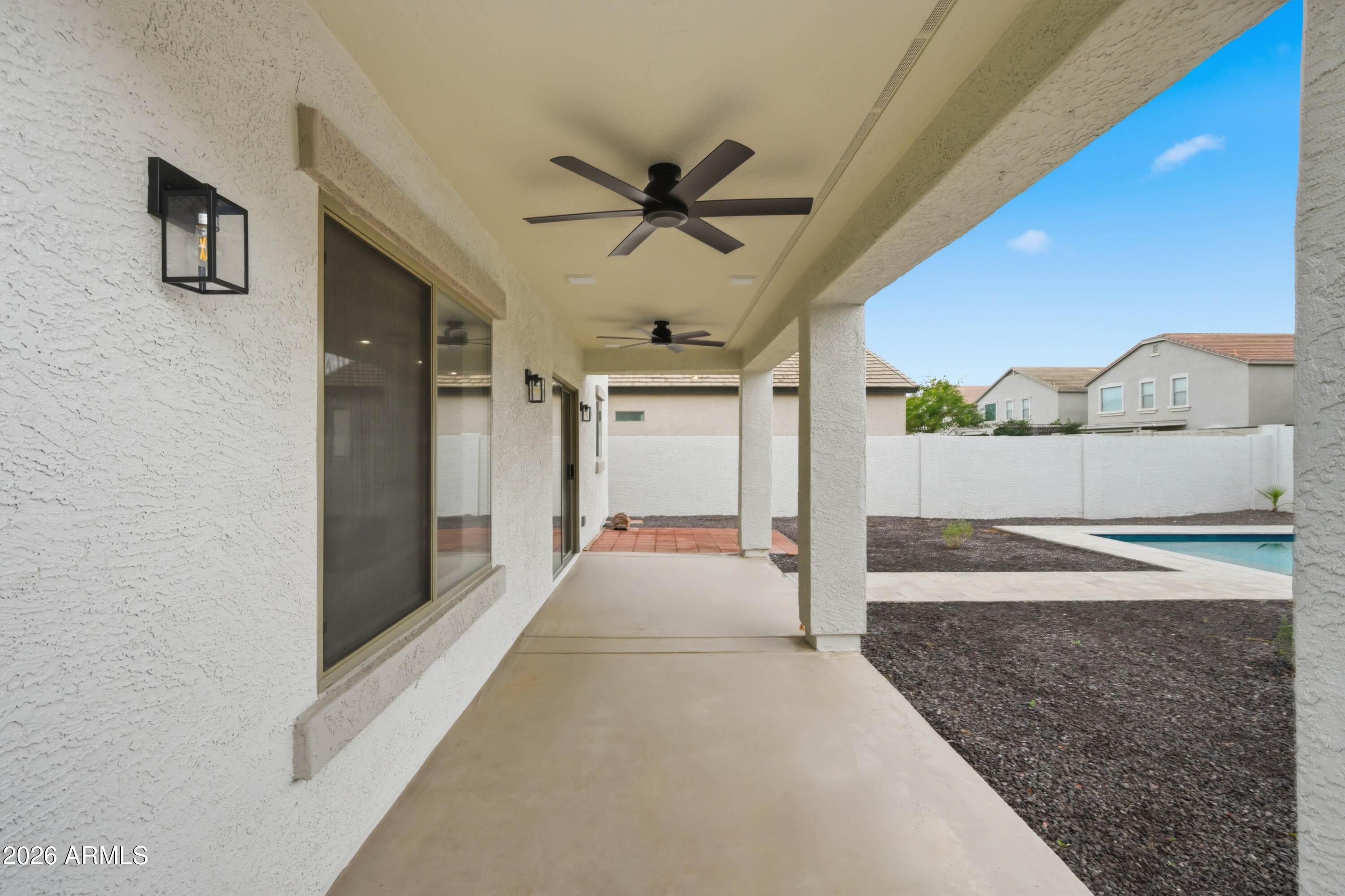 396 E MADDISON Street