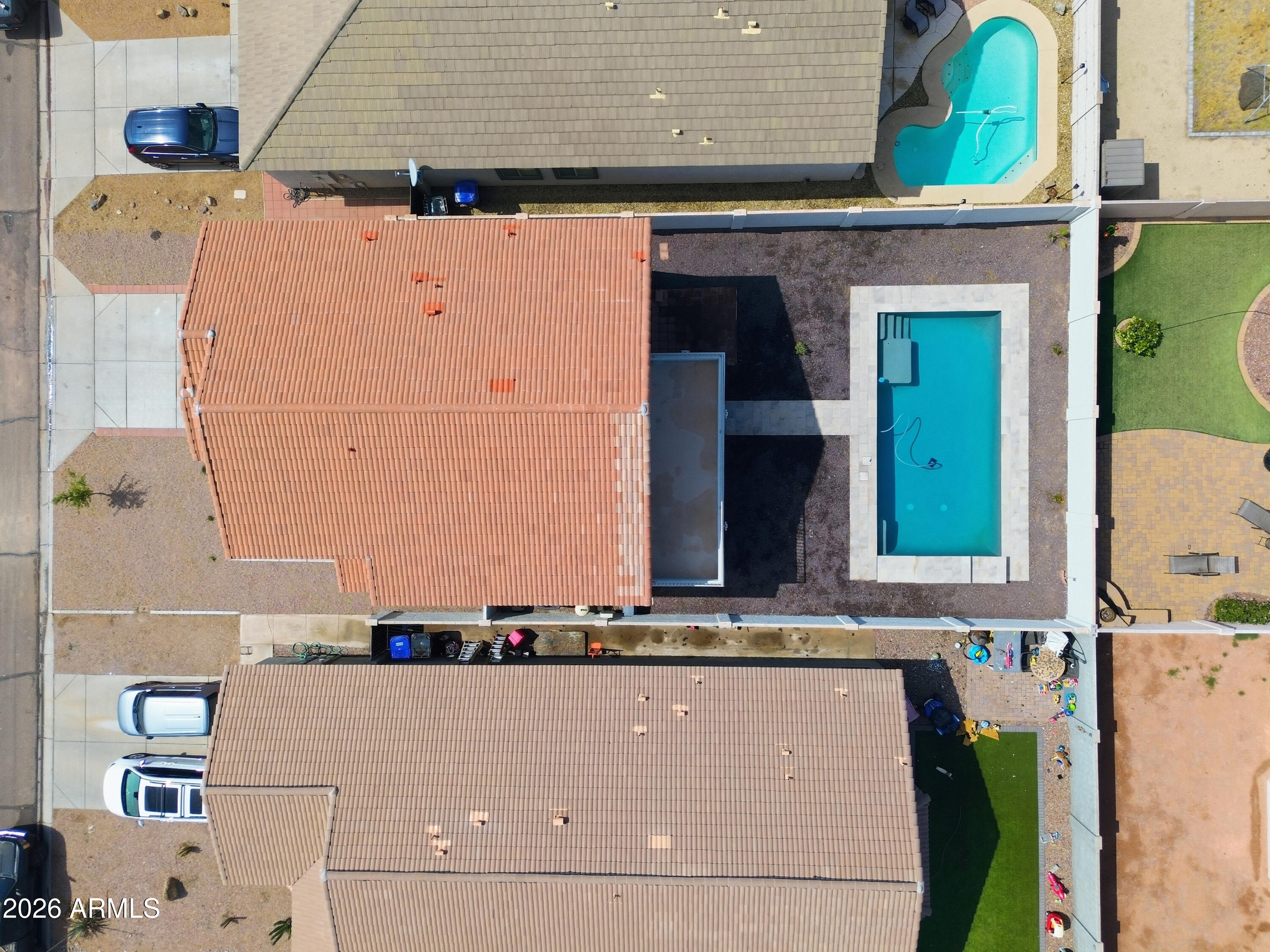 396 E MADDISON Street