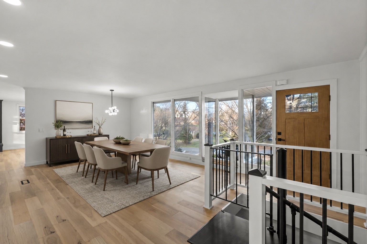 136 Roberta Dr