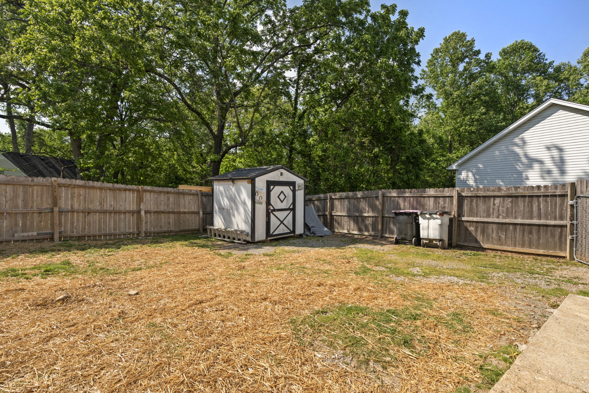 1004 Woodbrier Ln