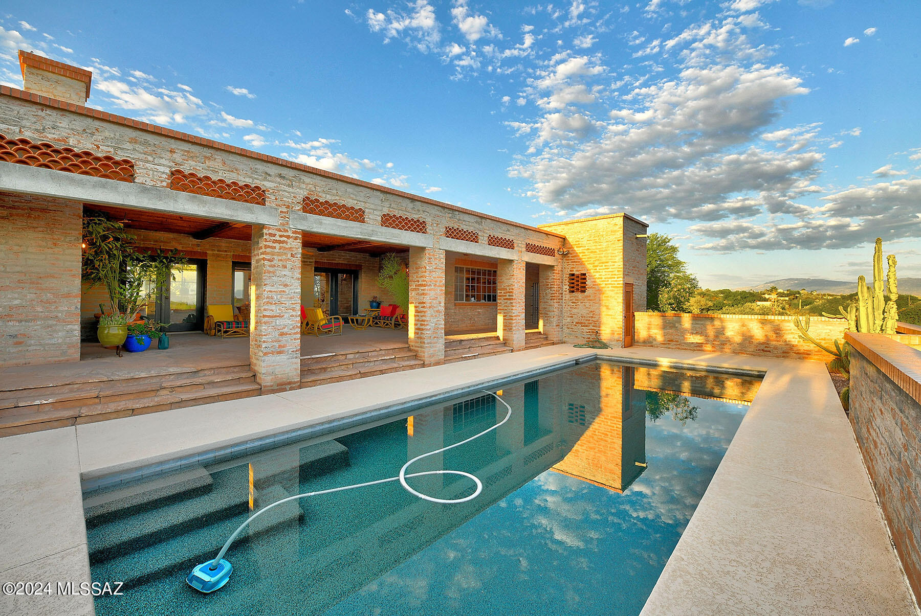 5101 N Circulo Sobrio