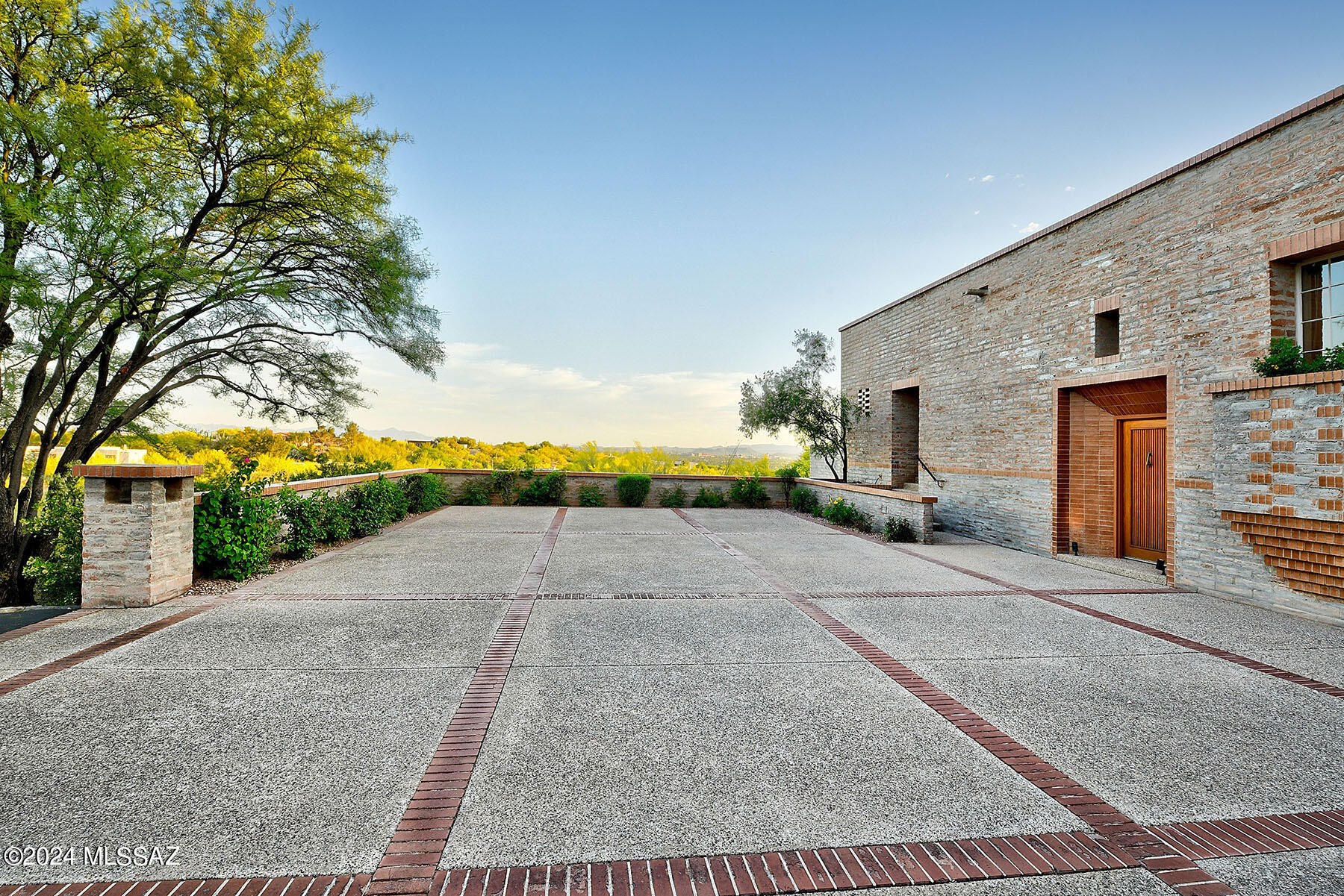 5101 N Circulo Sobrio