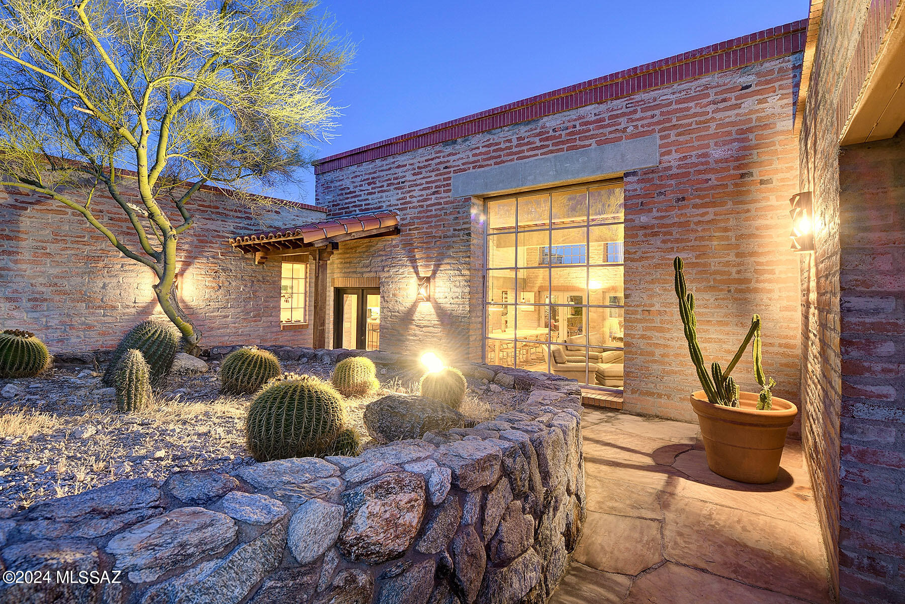 5101 N Circulo Sobrio