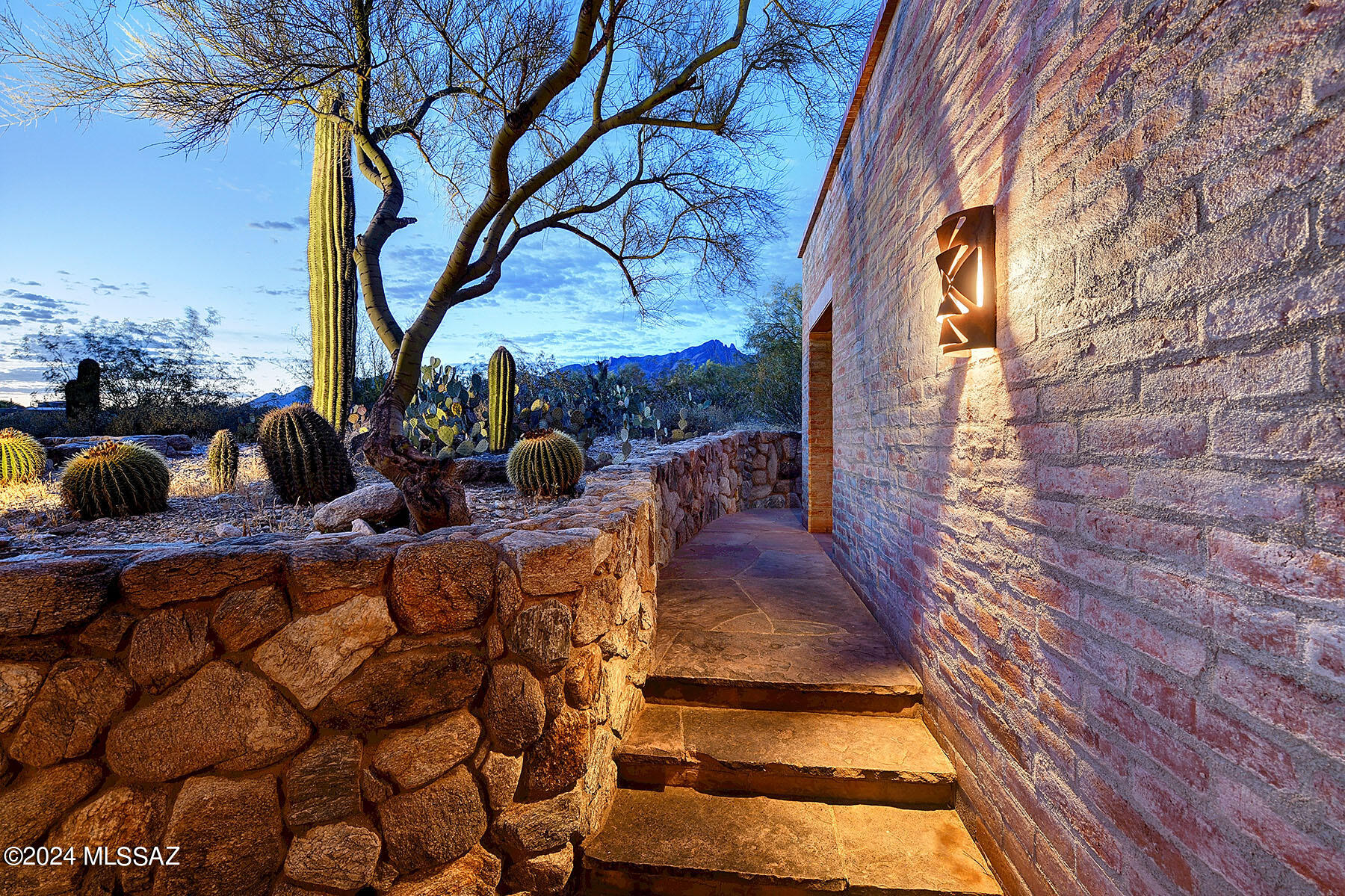 5101 N Circulo Sobrio