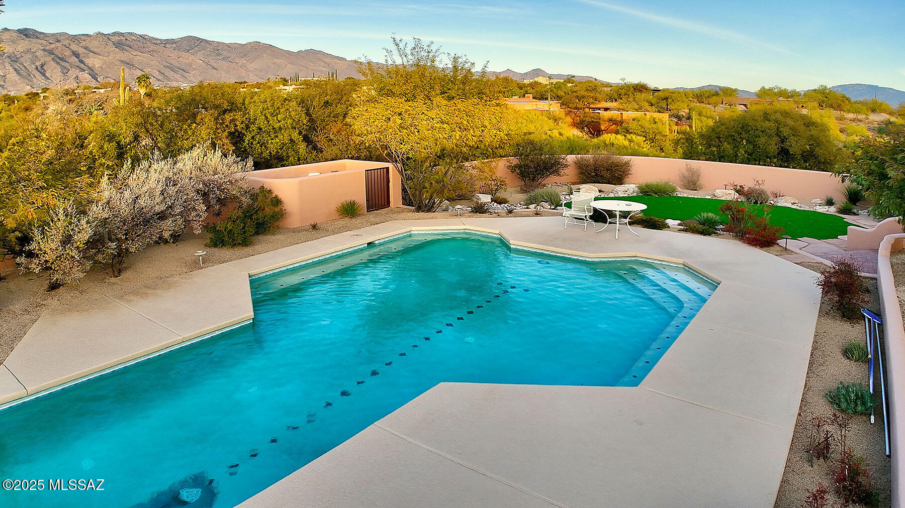 4960 N Circulo Sobrio