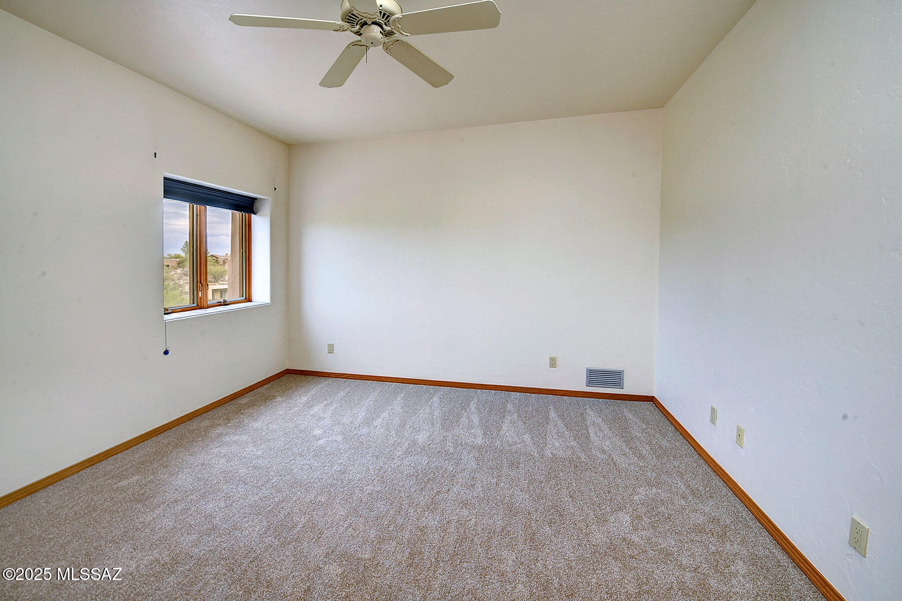 4960 N Circulo Sobrio