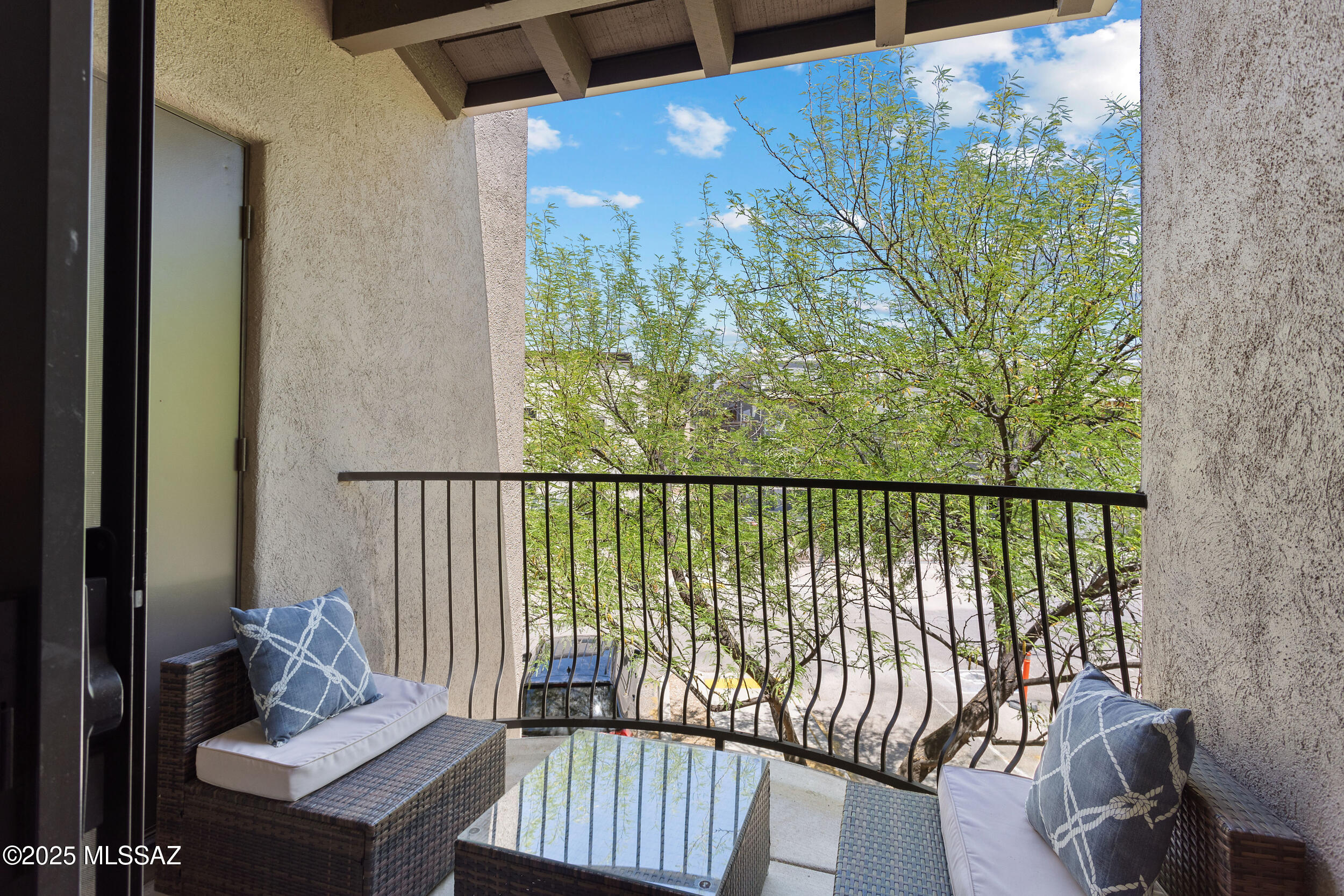 2028 E River Road Unit: 205