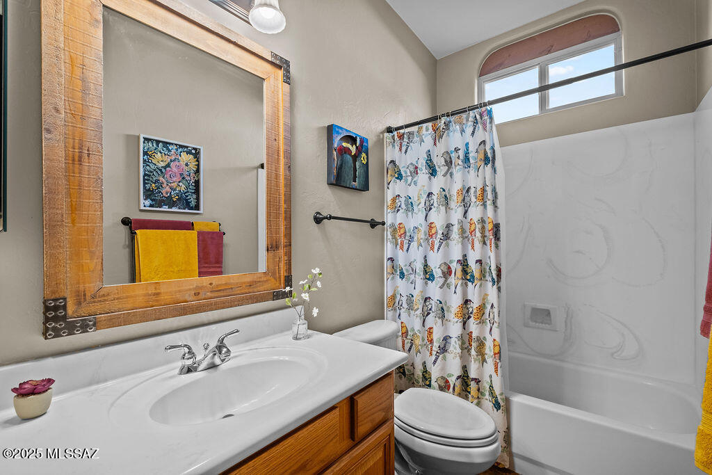 11740 N Diamond Cholla Place