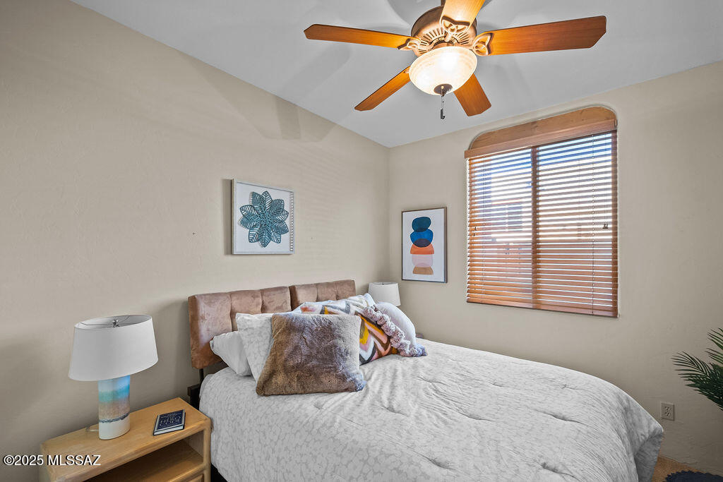 11740 N Diamond Cholla Place