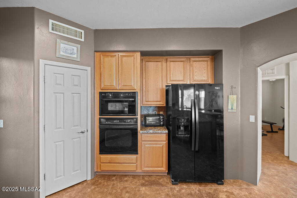 11740 N Diamond Cholla Place