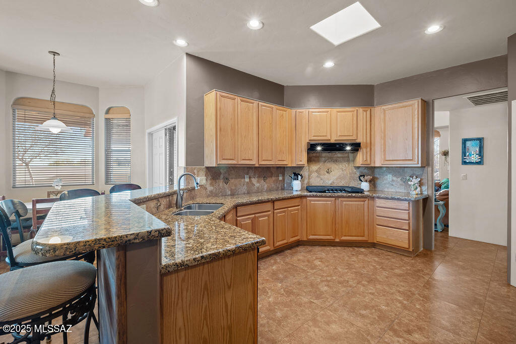 11740 N Diamond Cholla Place