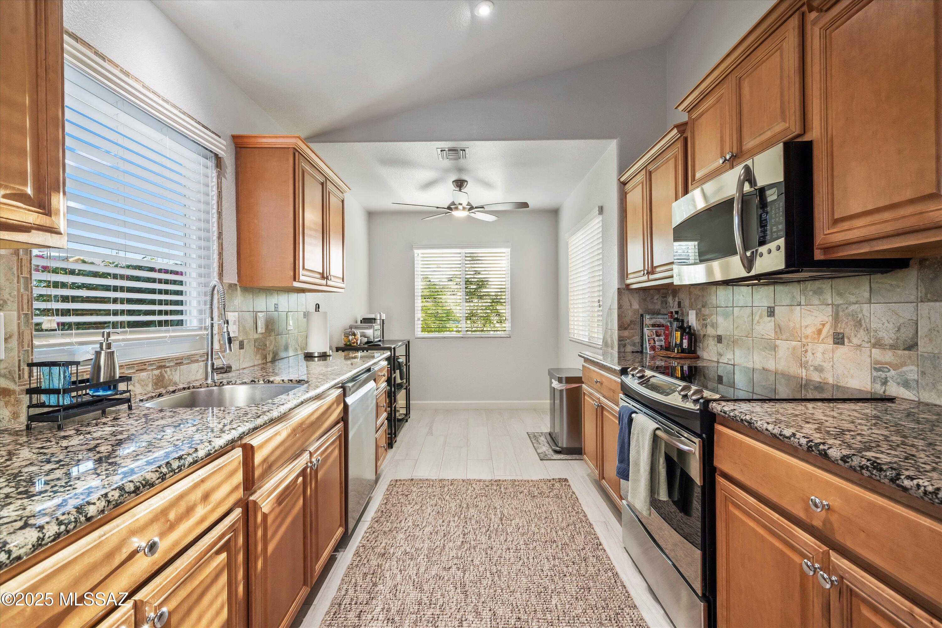 8680 N Sunnyvale Drive