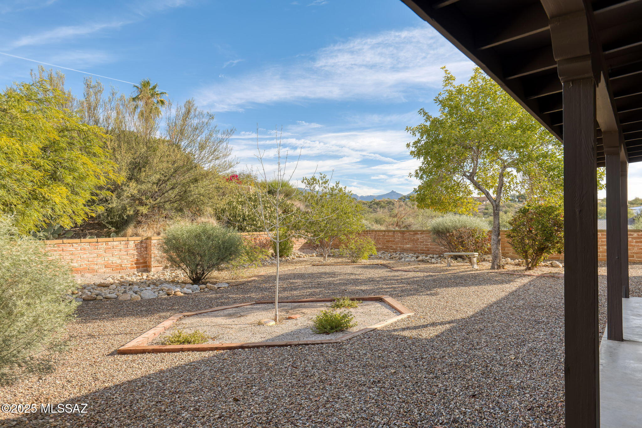 5802 N Camino Arizpe