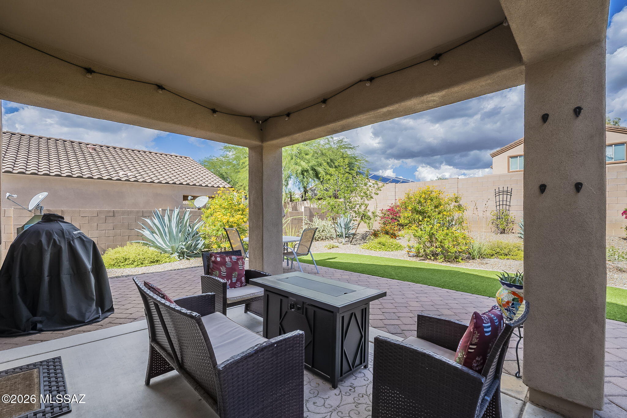 1282 W Cherasco Way