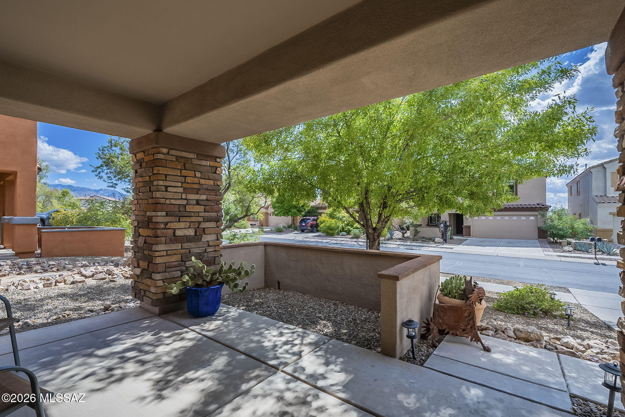 1282 W Cherasco Way