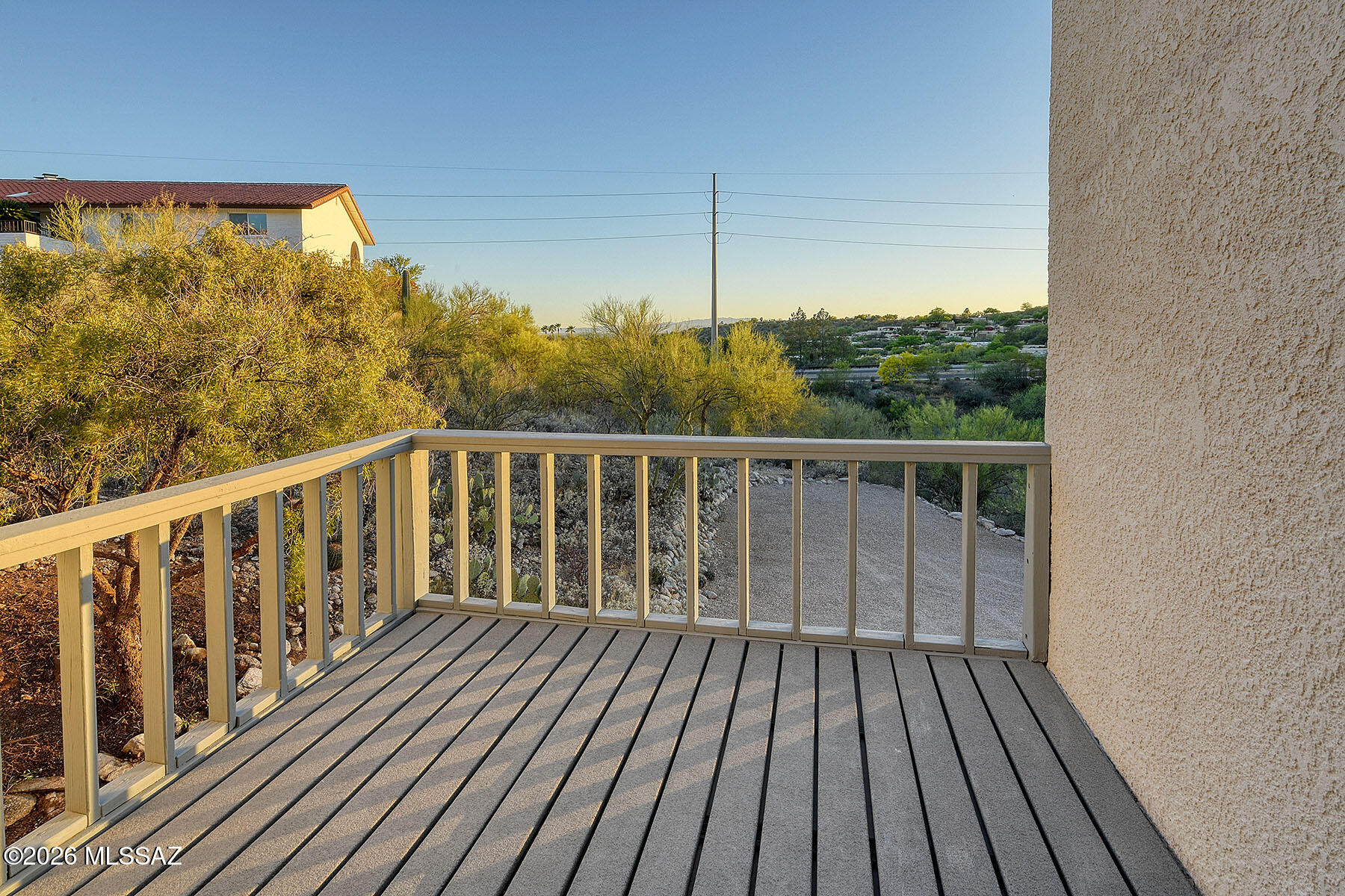 5521 N Paseo Ventoso