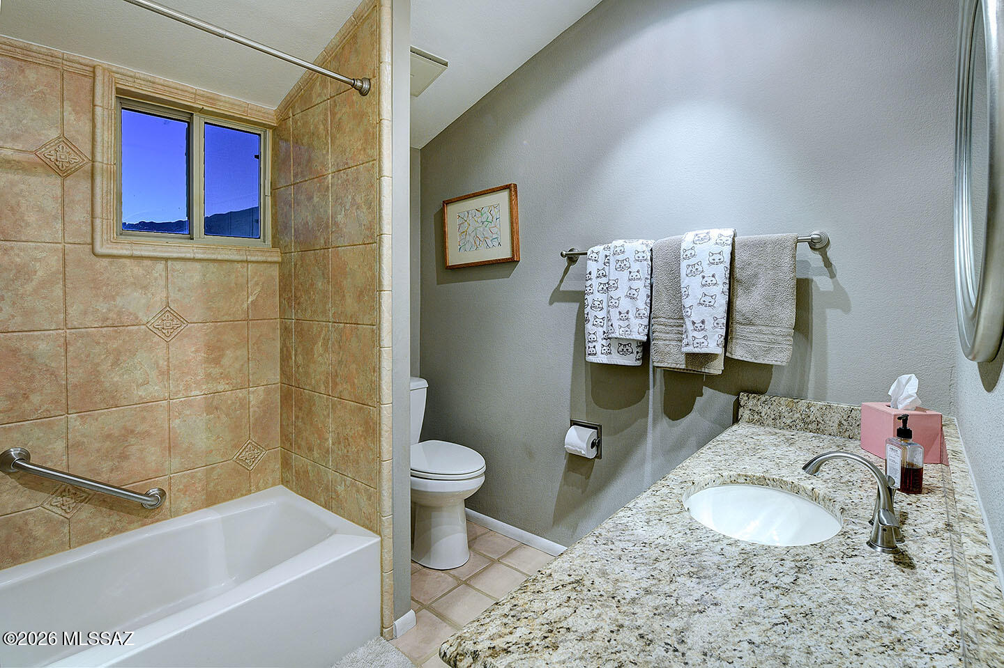 5521 N Paseo Ventoso