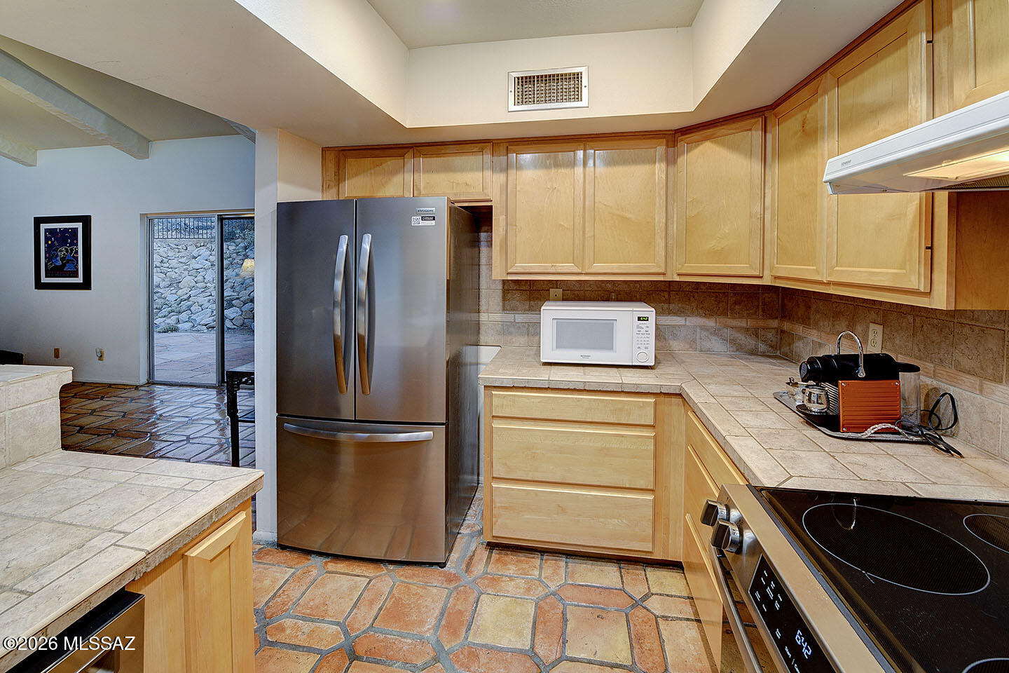 5521 N Paseo Ventoso
