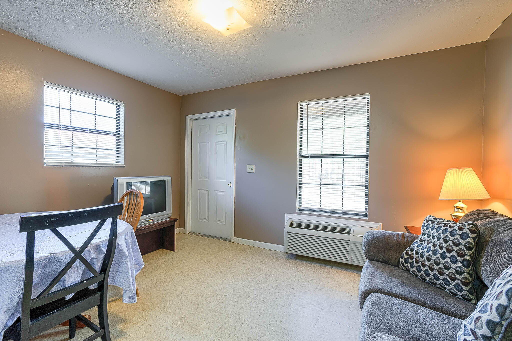 23 Pine Hill Dr.