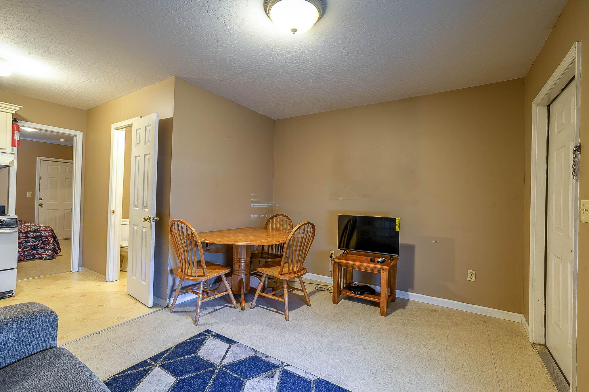 23 Pine Hill Dr.