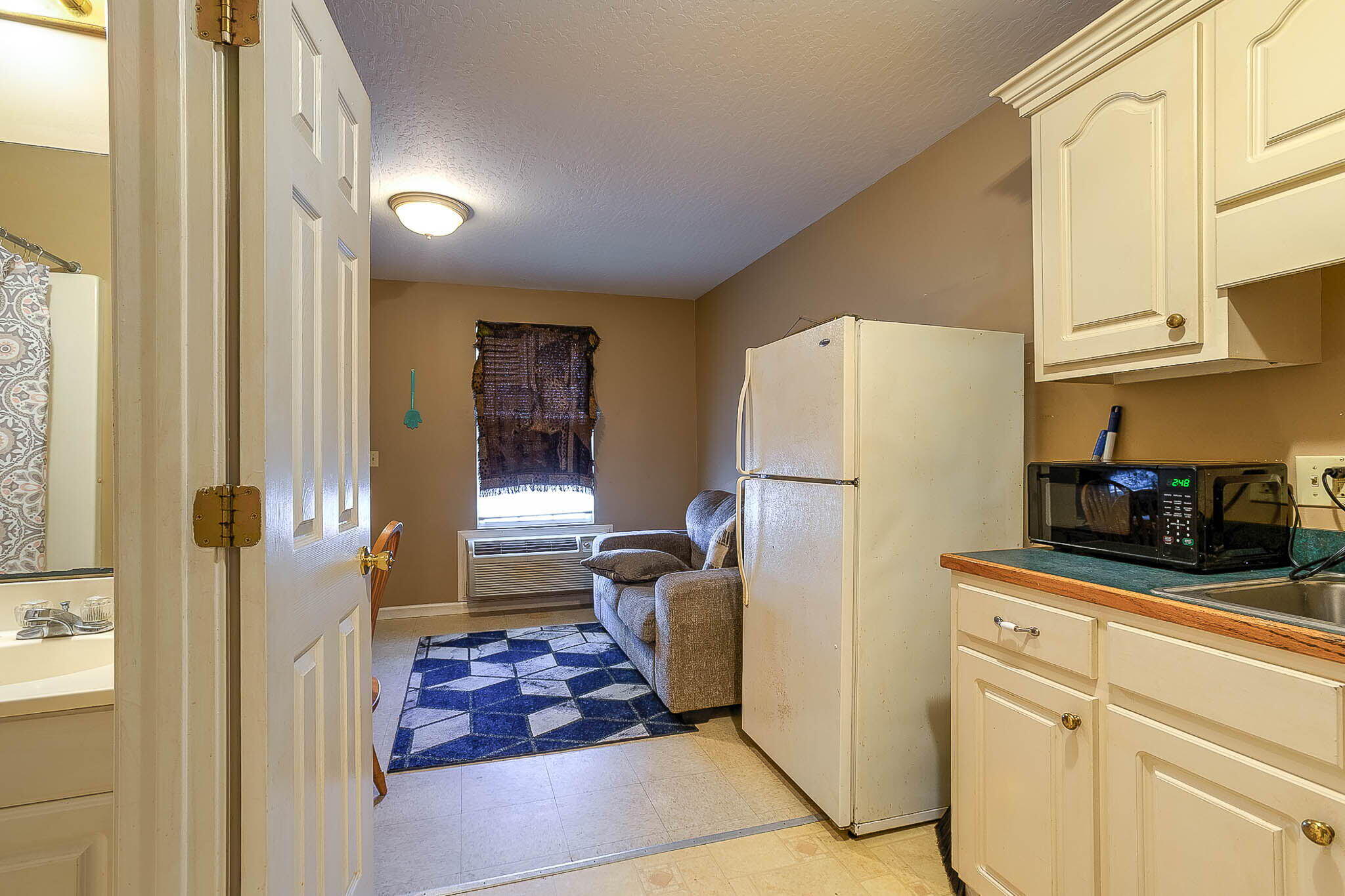 23 Pine Hill Dr.