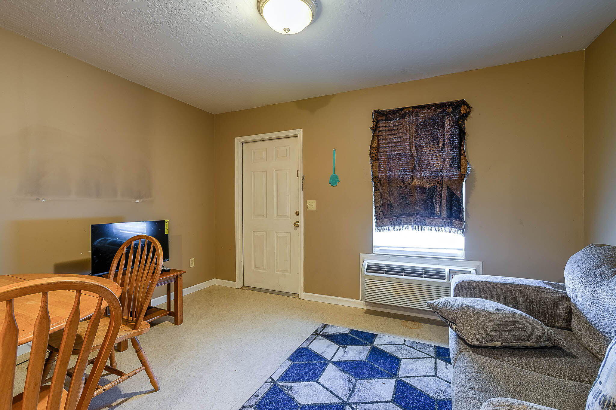 23 Pine Hill Dr.