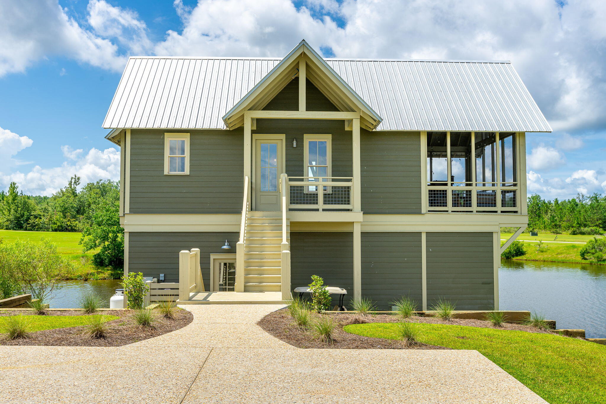 37 Pier Point