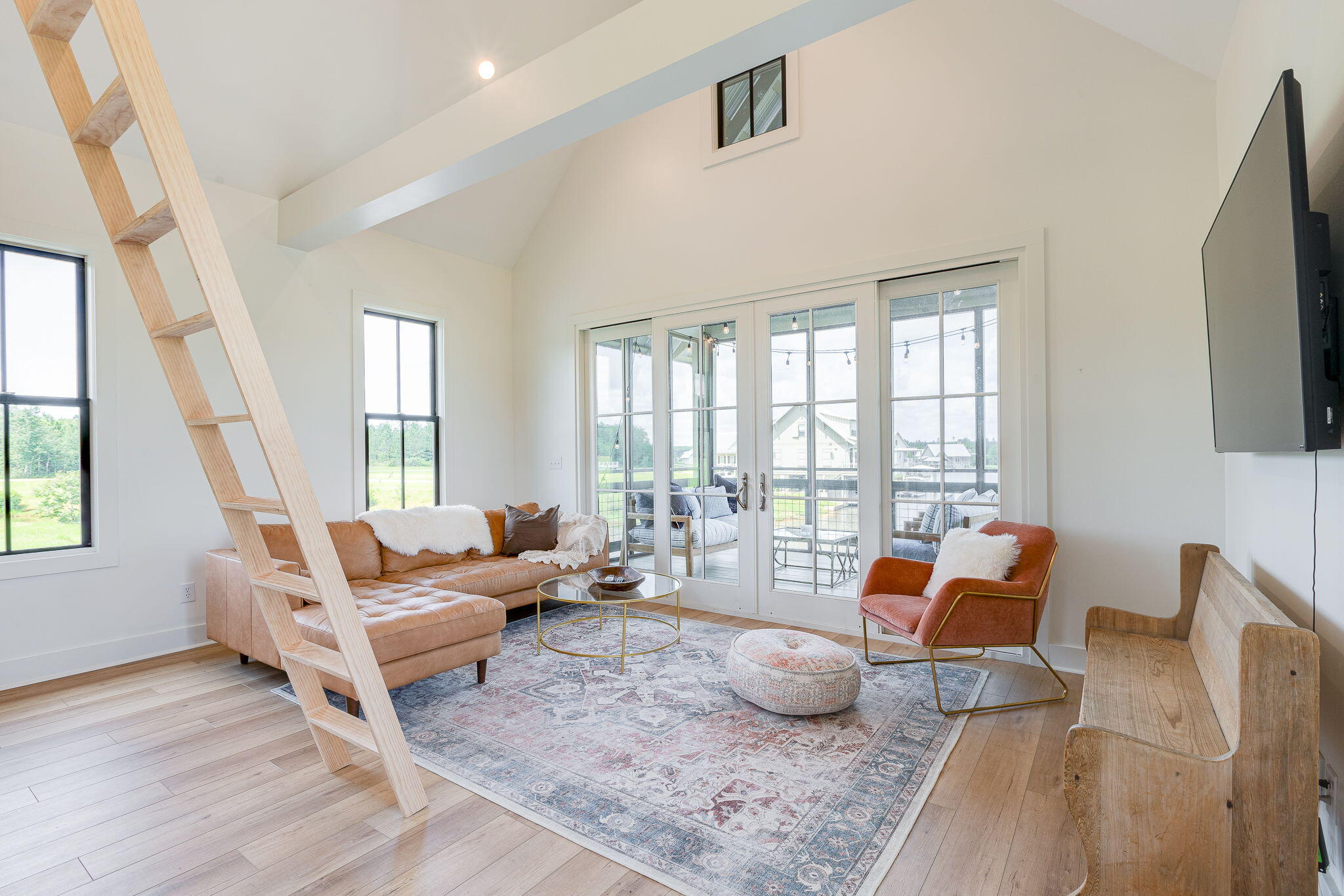 37 Pier Point