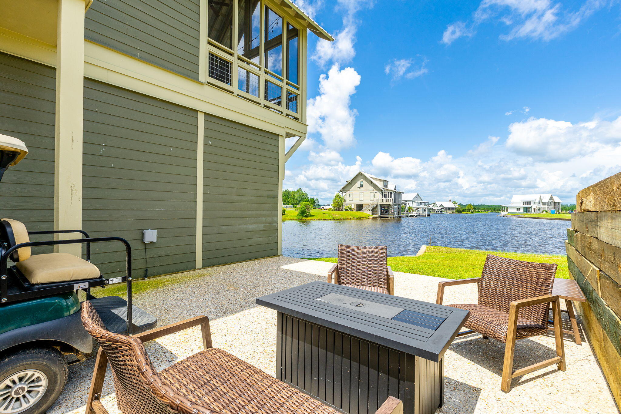 37 Pier Point