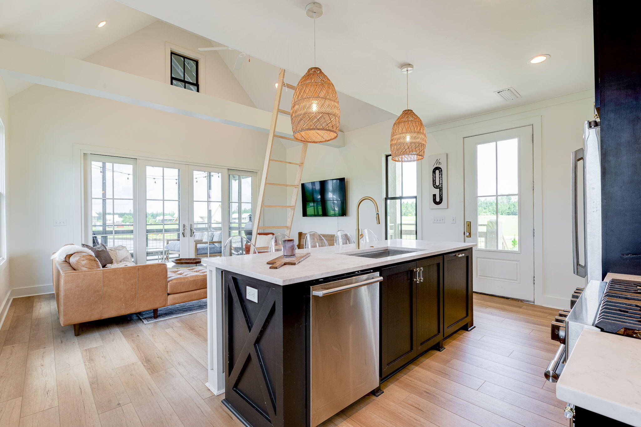 37 Pier Point