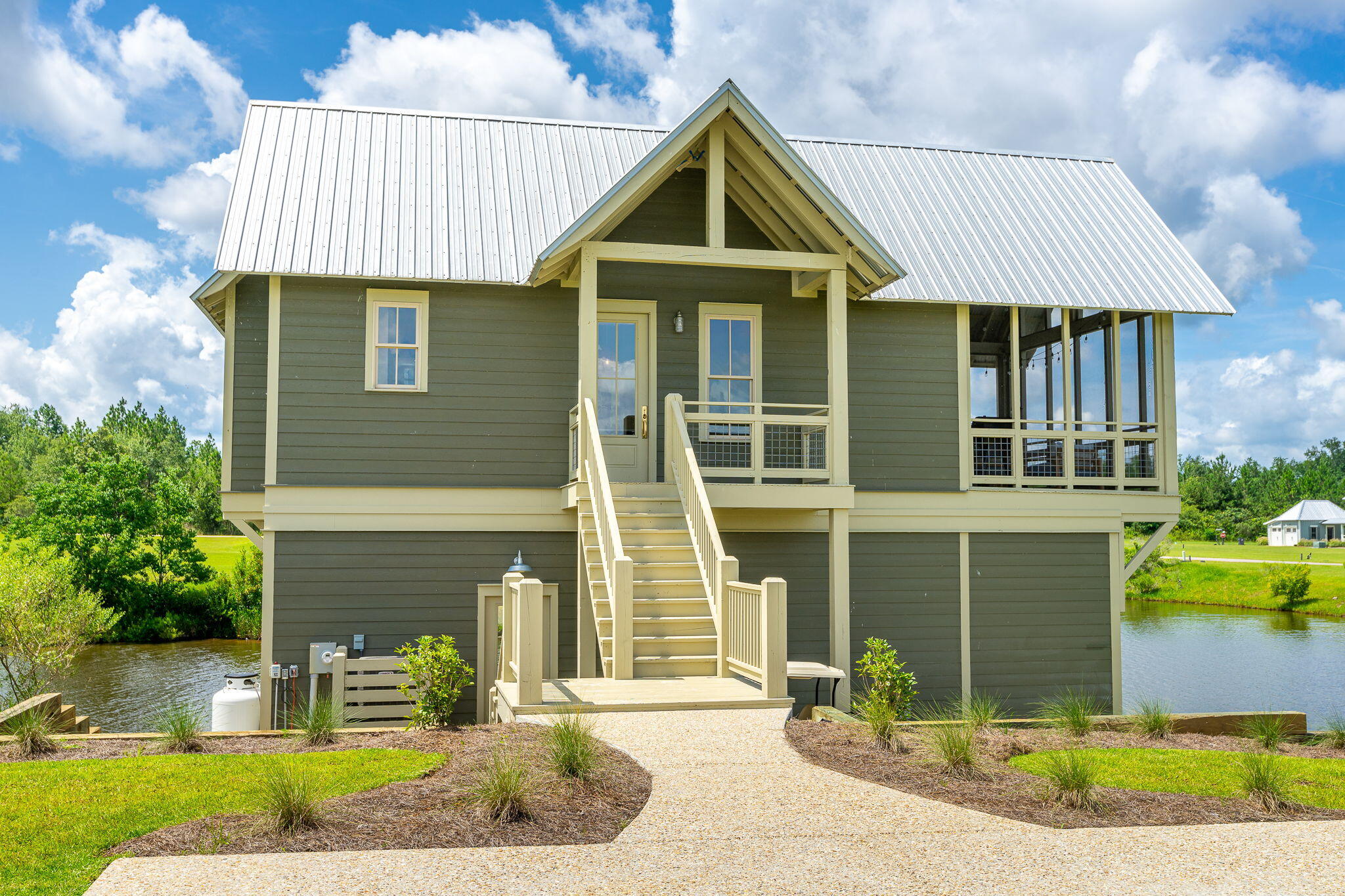 37 Pier Point