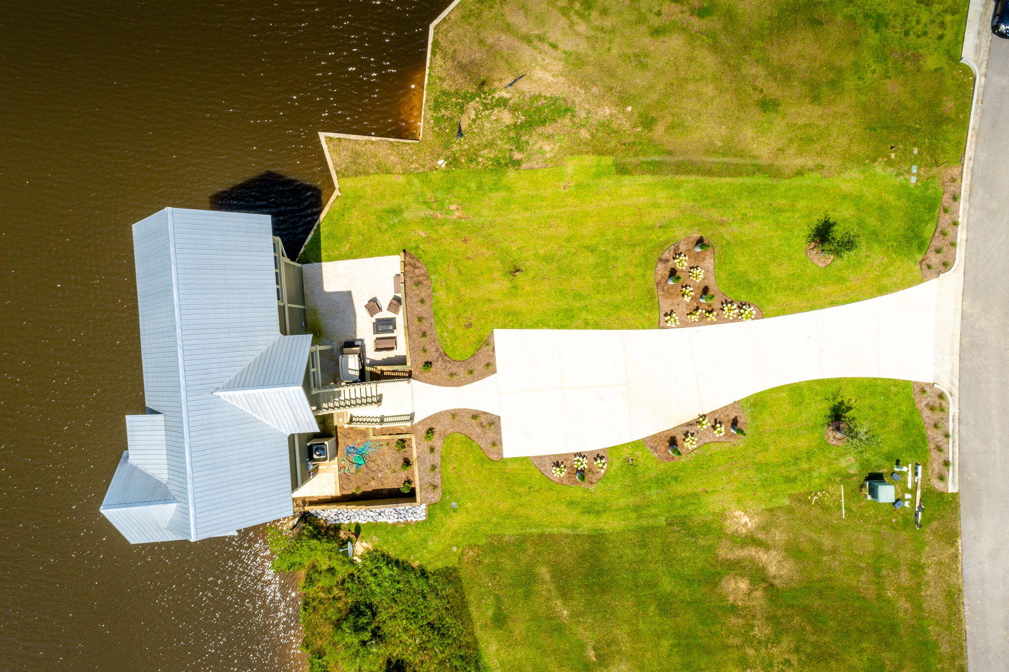 37 Pier Point
