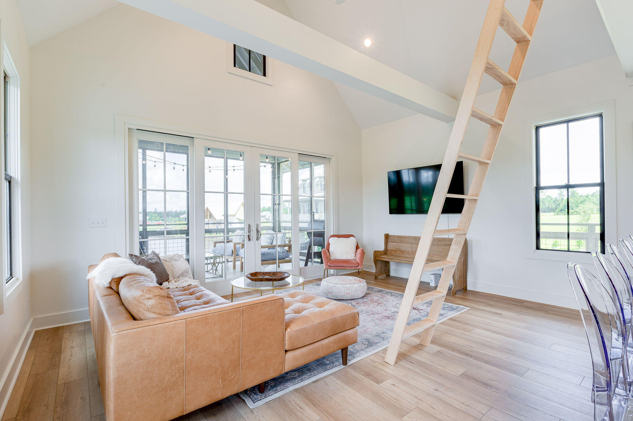 37 Pier Point