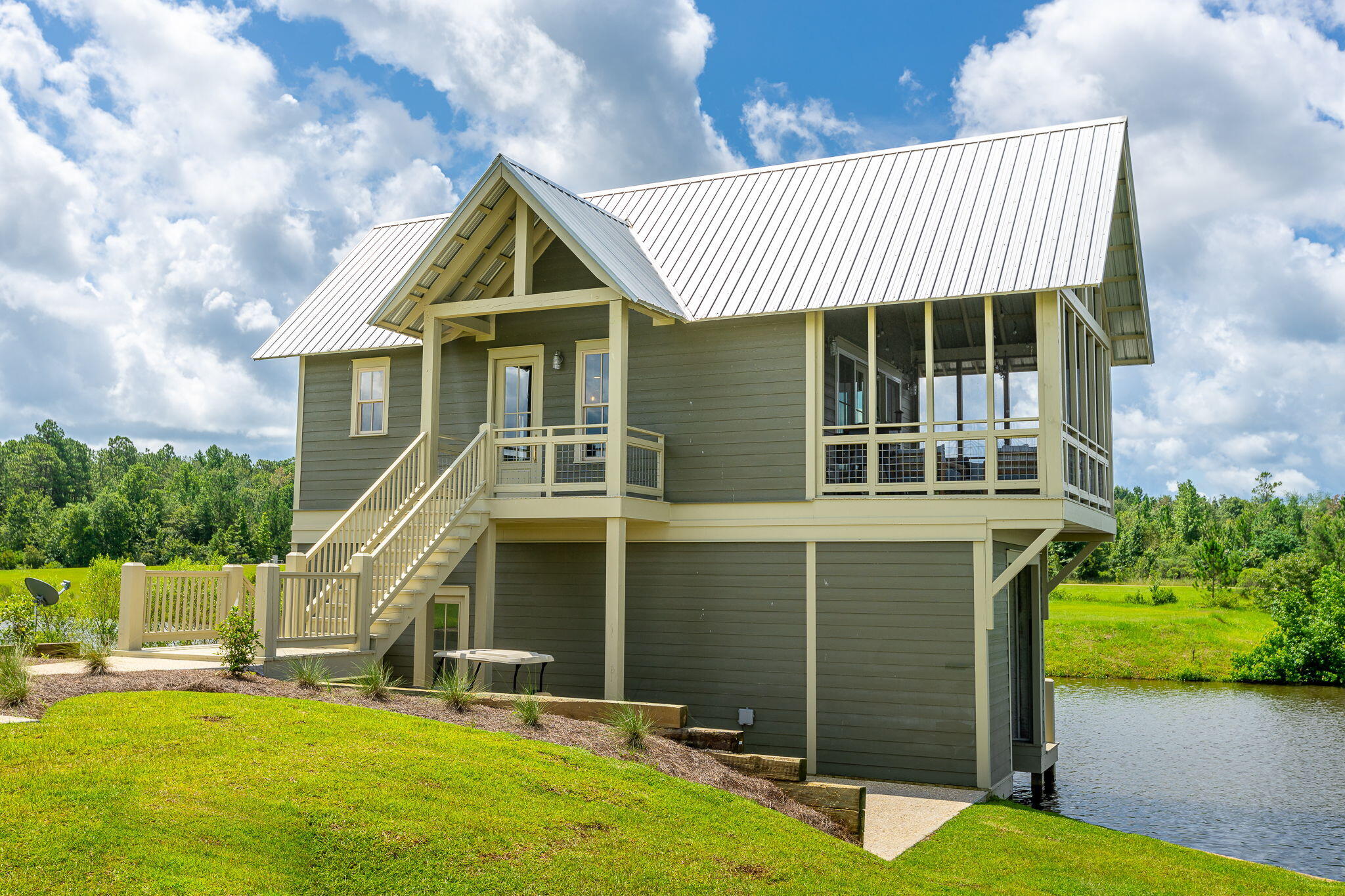 37 Pier Point