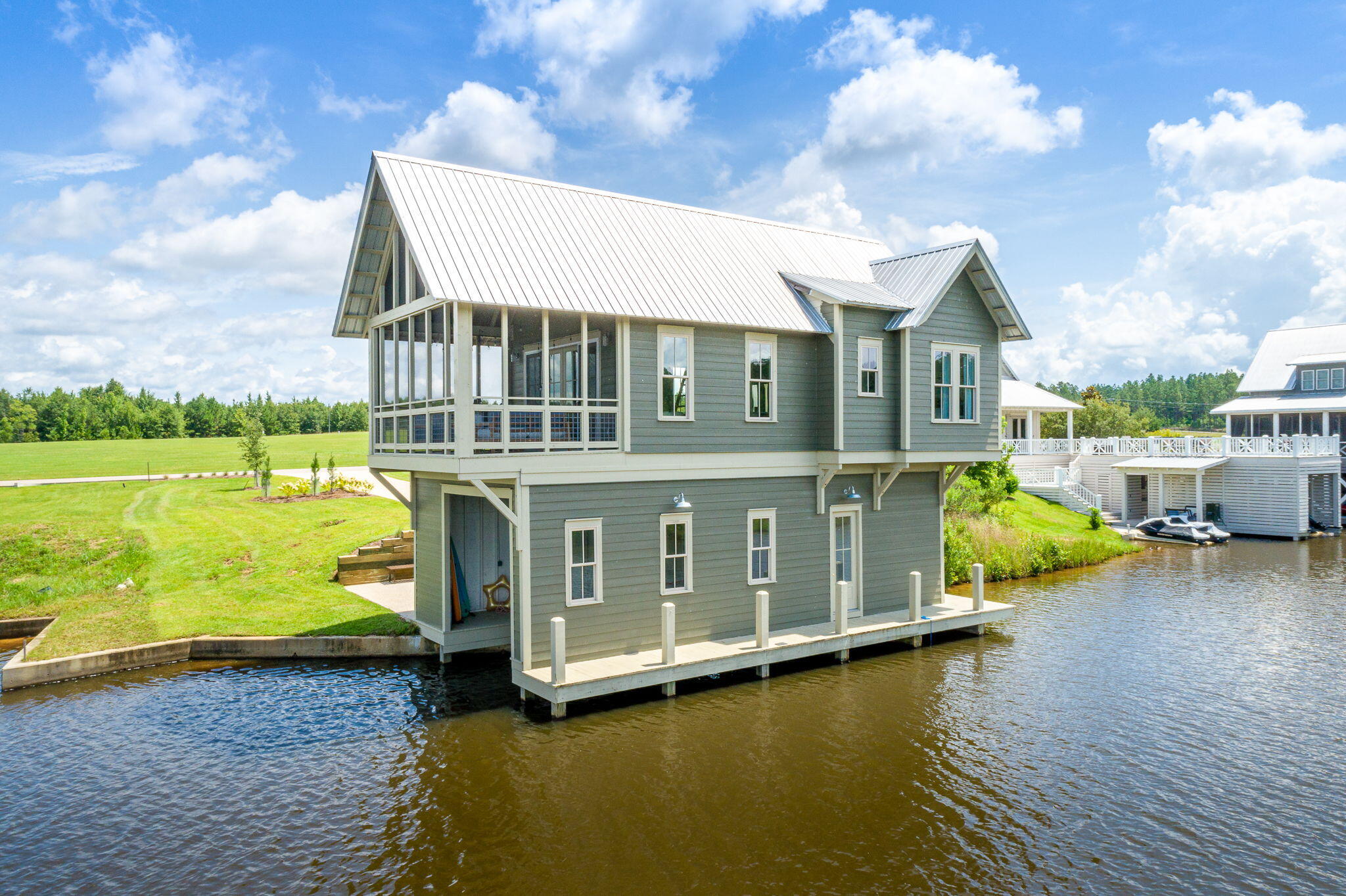 37 Pier Point
