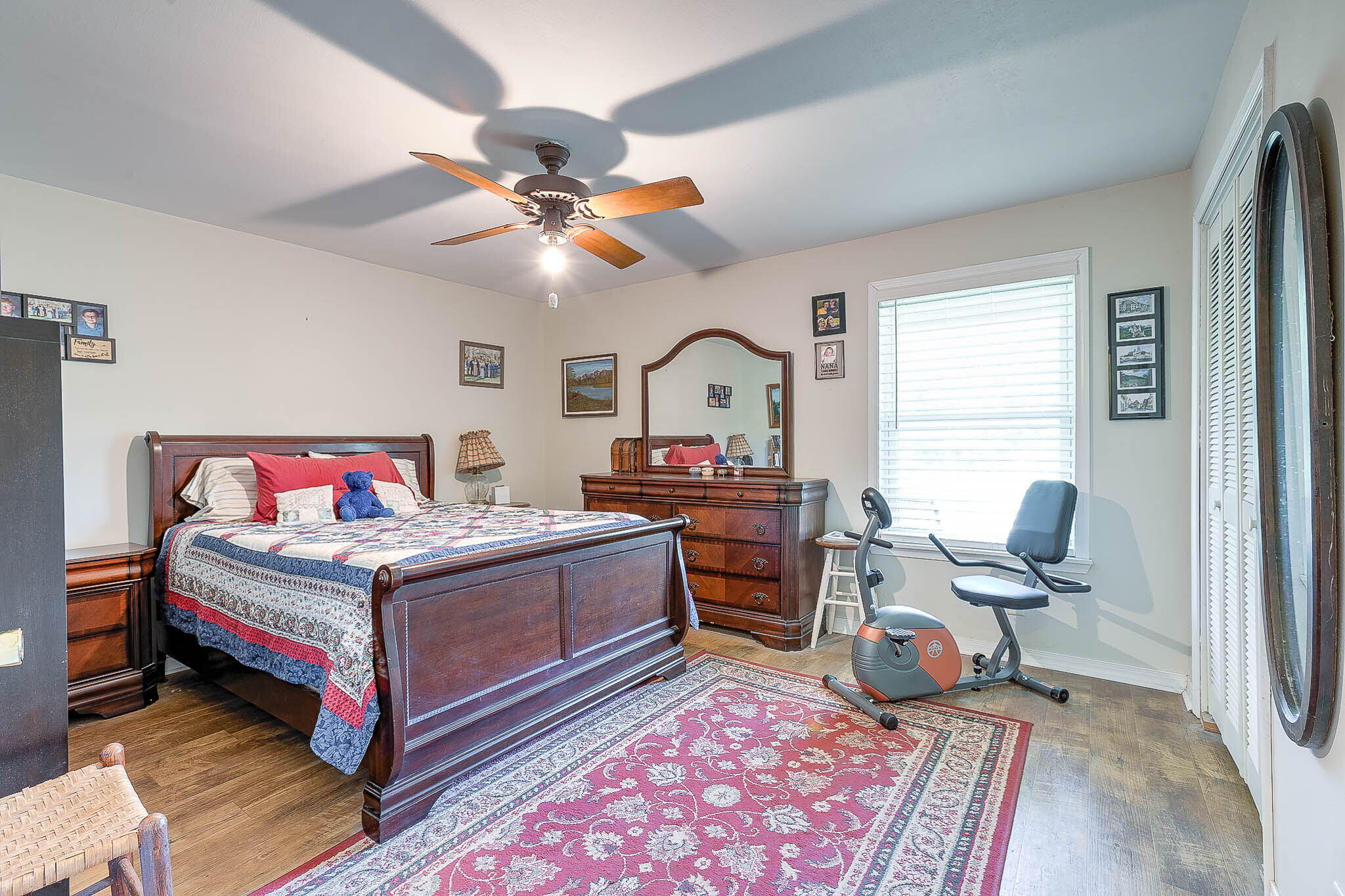 233 J D Broome Rd.