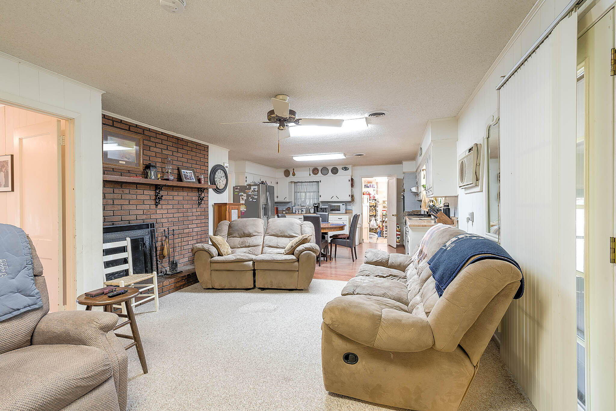 233 J D Broome Rd.