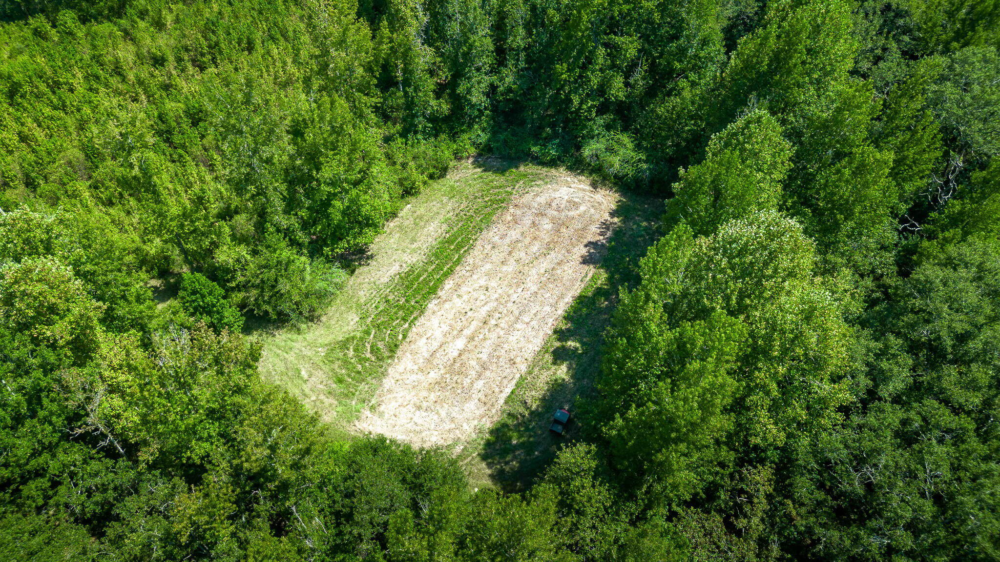 233 J D Broome Rd.