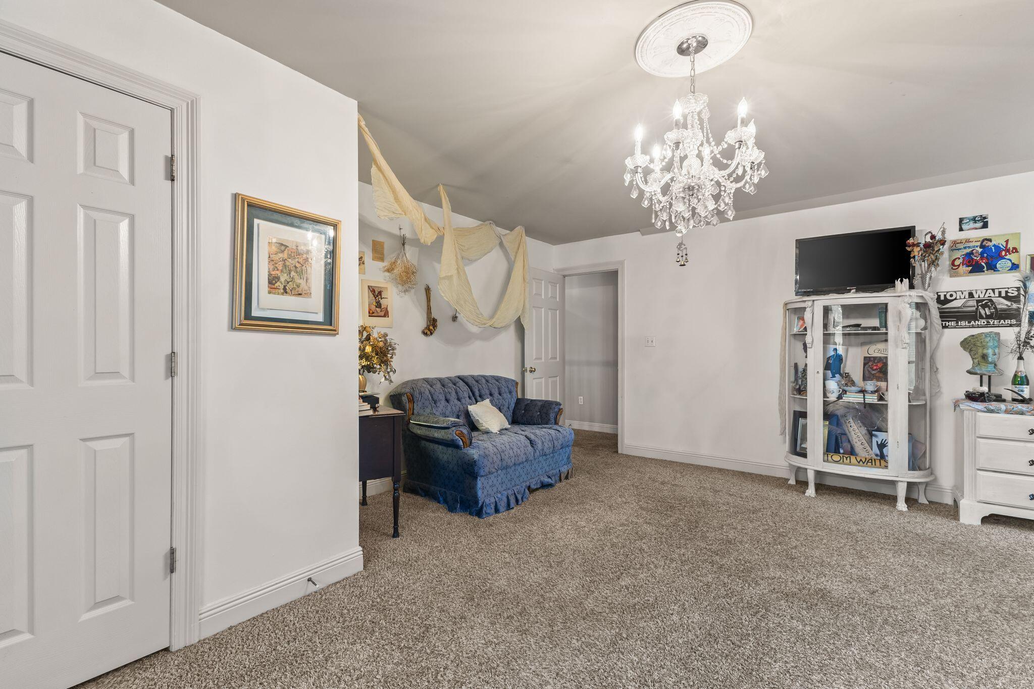 12 Summertree Pl