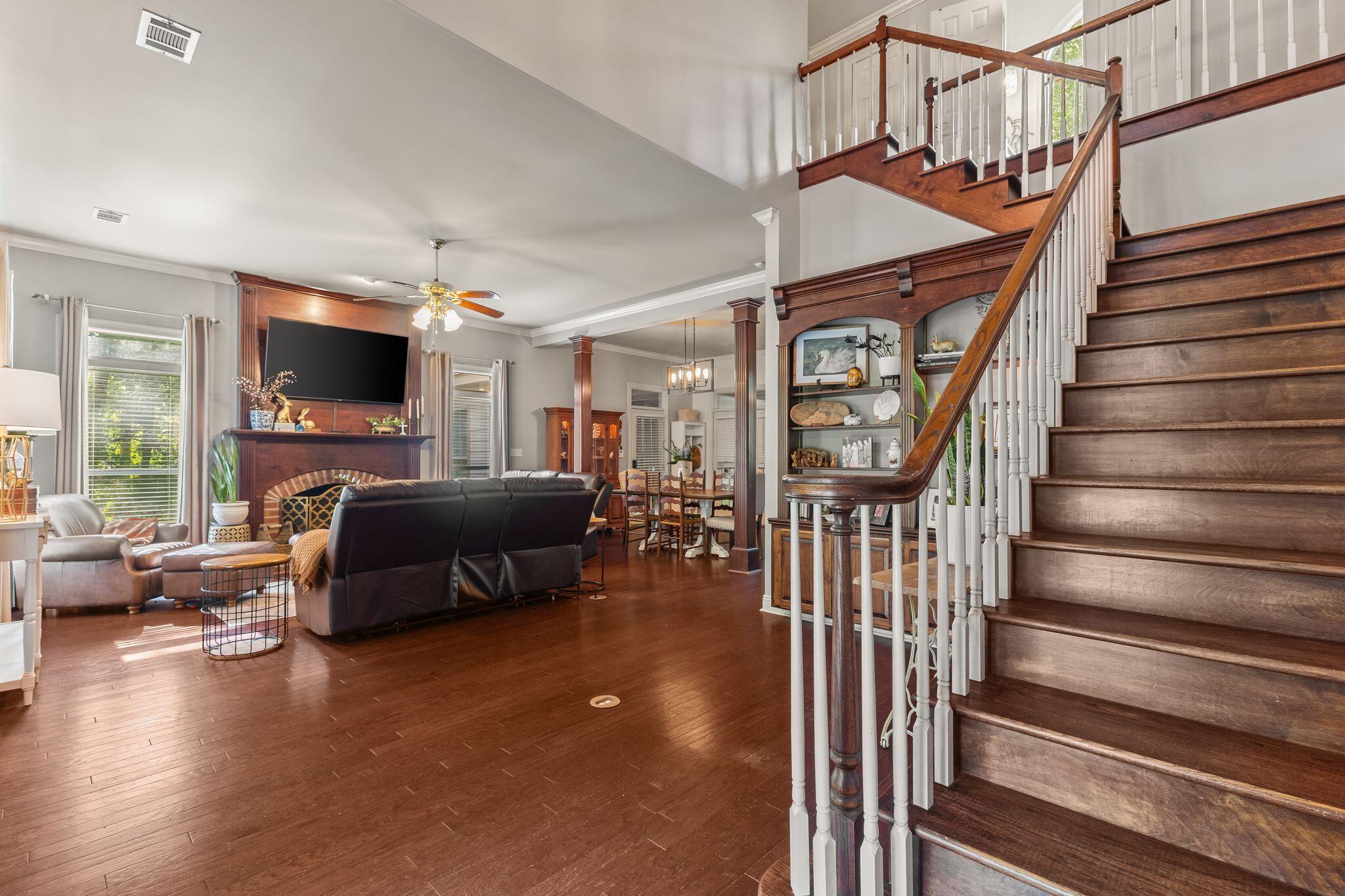 12 Summertree Pl