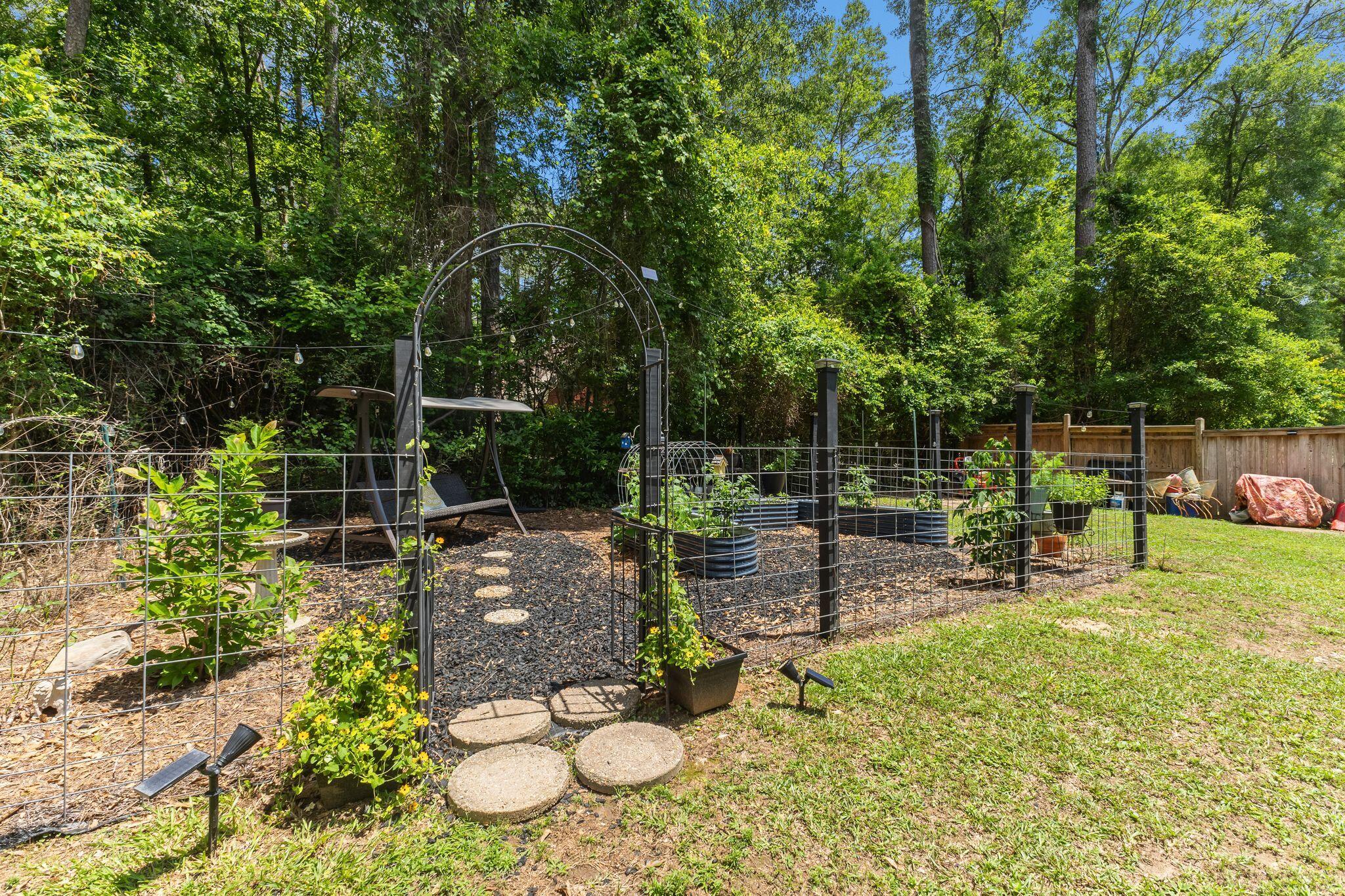 12 Summertree Pl