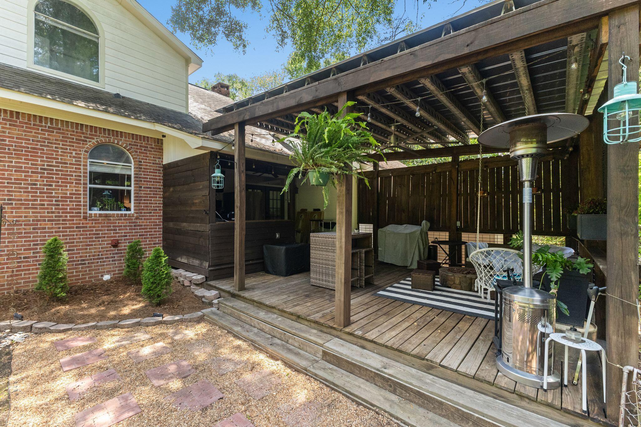 12 Summertree Pl